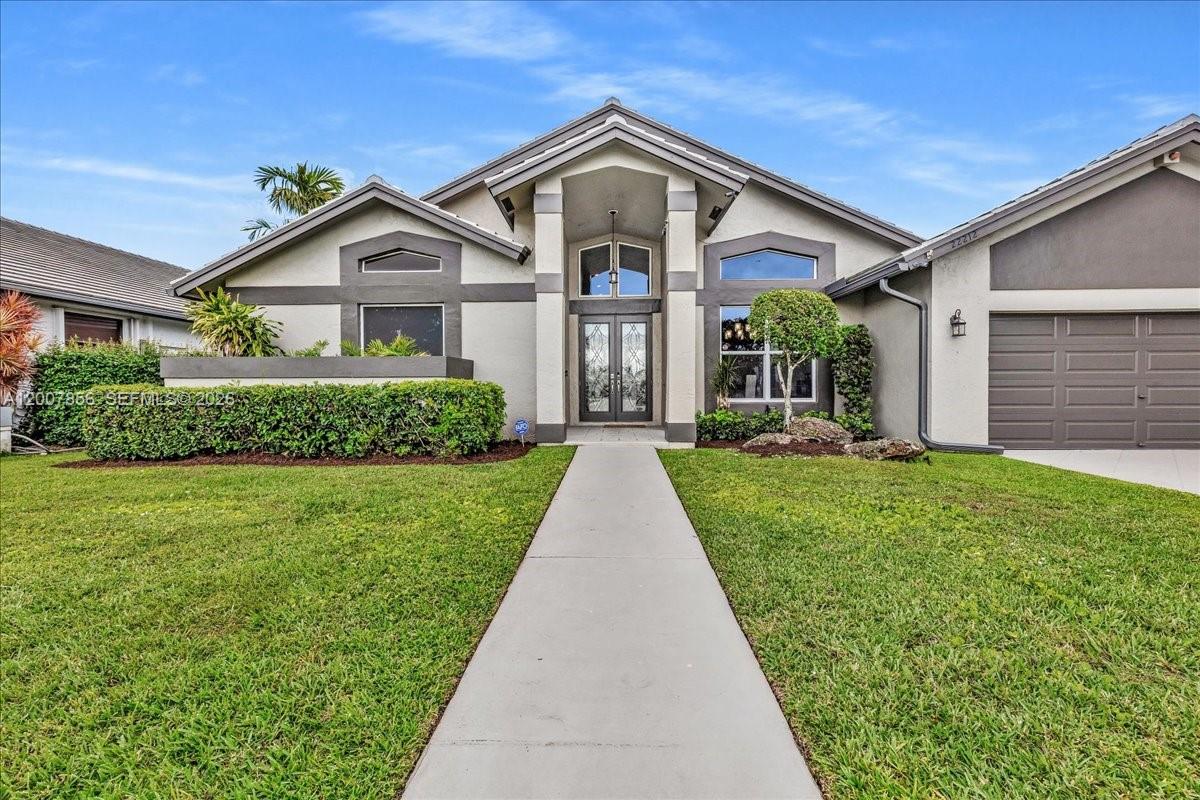 22212 Collington Dr