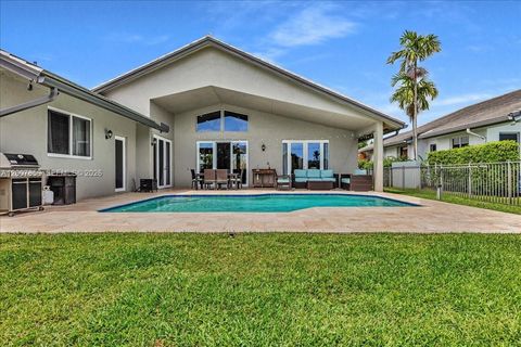 Tiny photo for 22212 Collington Dr, Boca Raton, FL 33428 (MLS # A12007856)