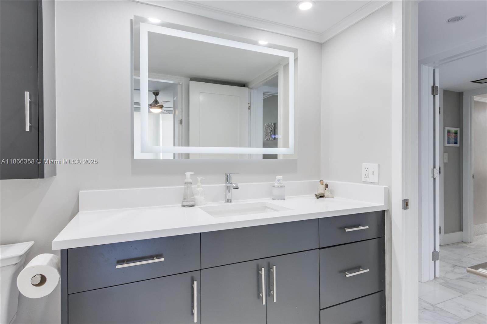 CLOISTER BEACH TOWERS CON - Residential Lease