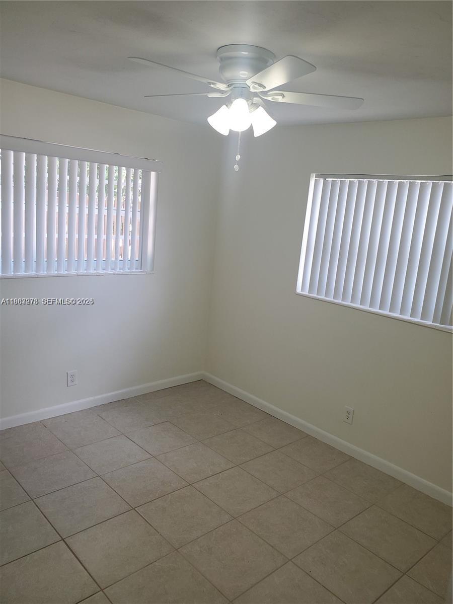 COMMONWEALTH ESTATES - Residential Lease