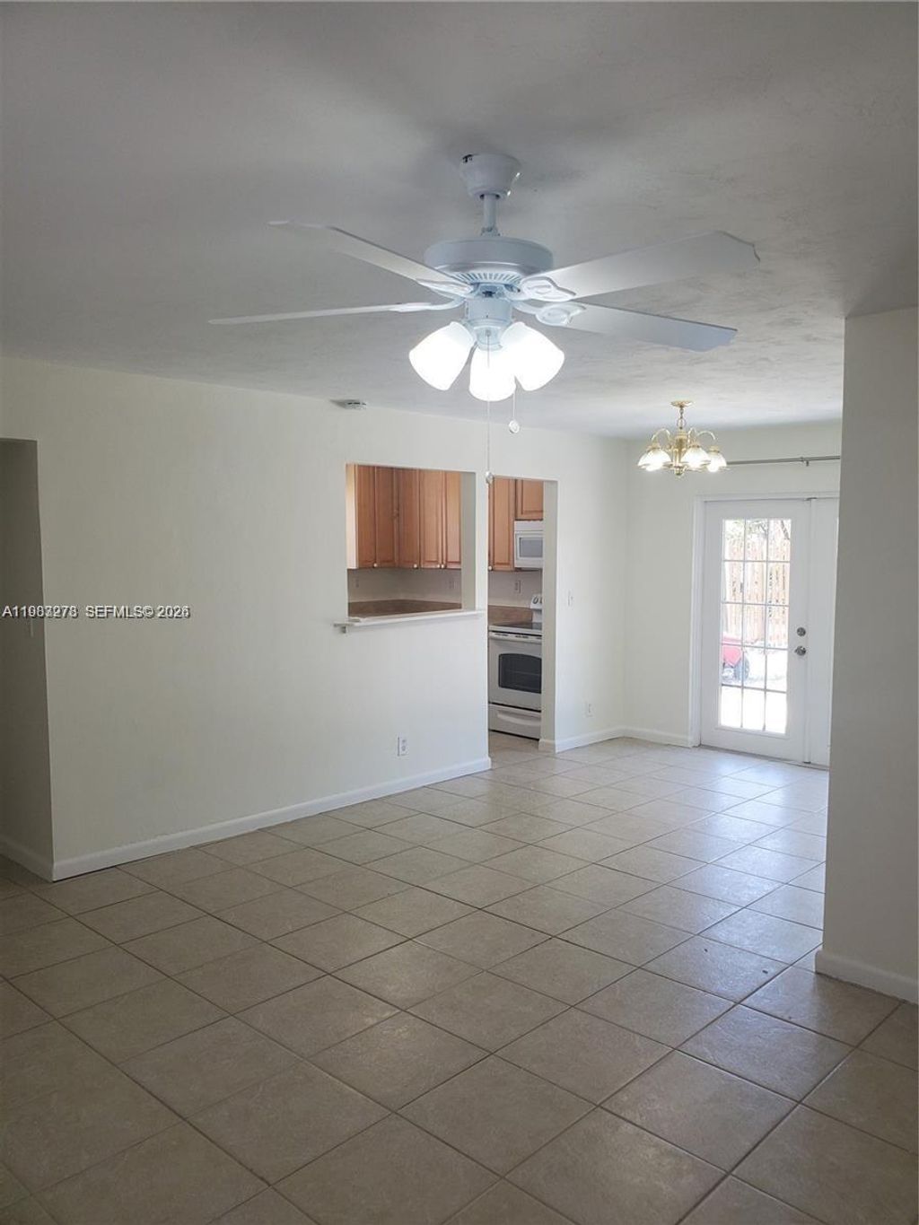 Photo of 831 SW 14th Ct, Deerfield Beach, FL 33441 (MLS # A11983273)