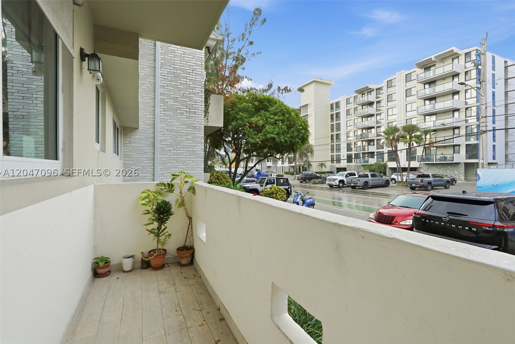 9881 W Bay Harbor Dr 2