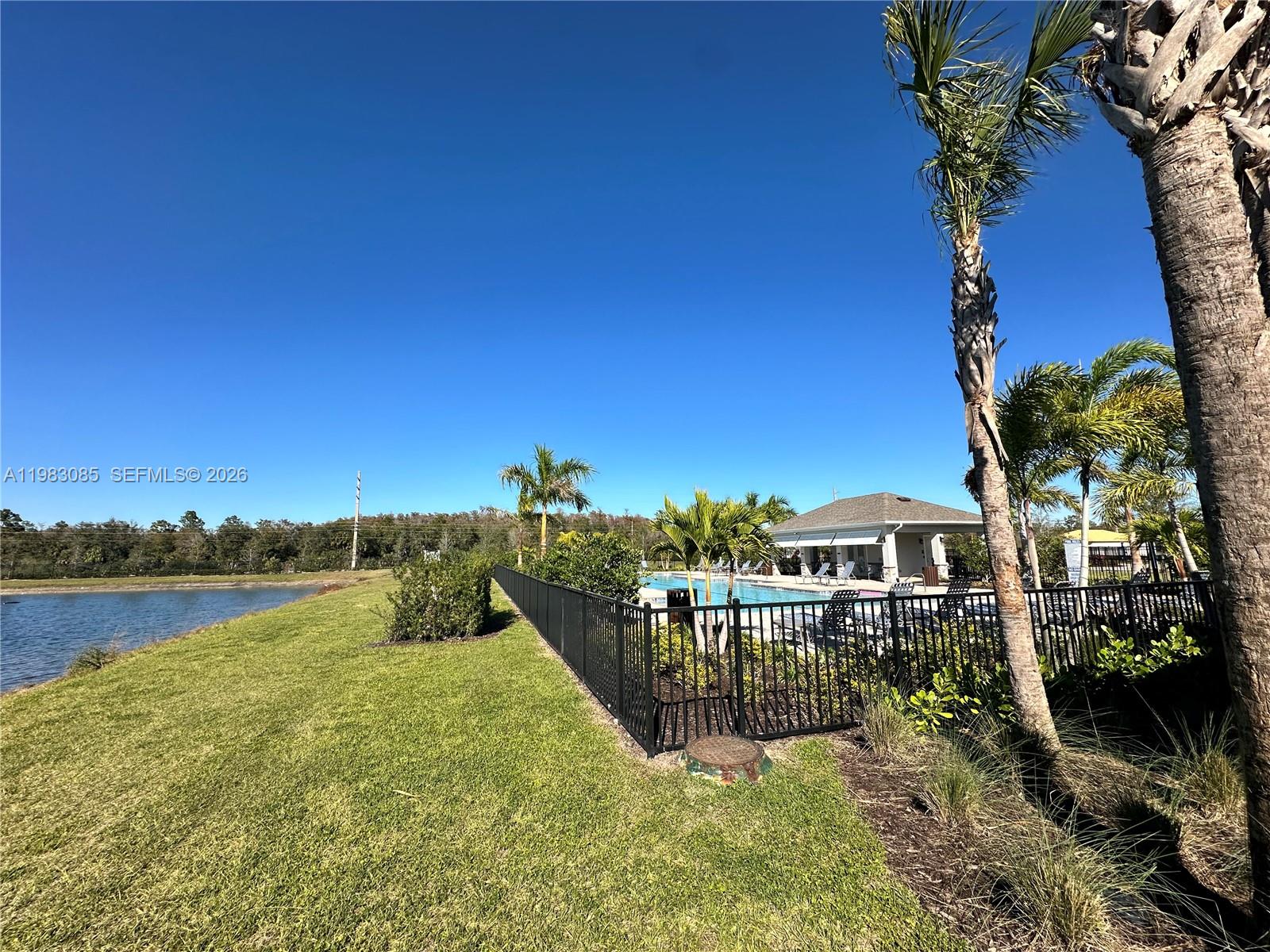 ASHER PARK - Residential Lease