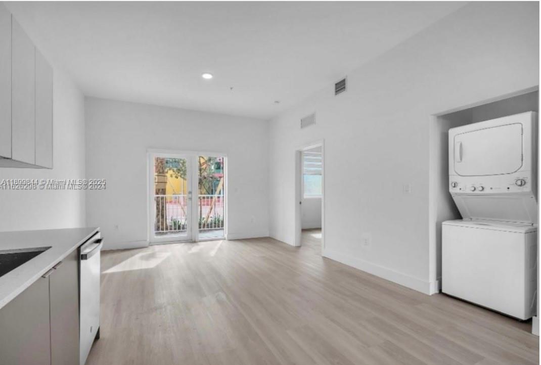 GEO M PHIPPENS - Residential Lease