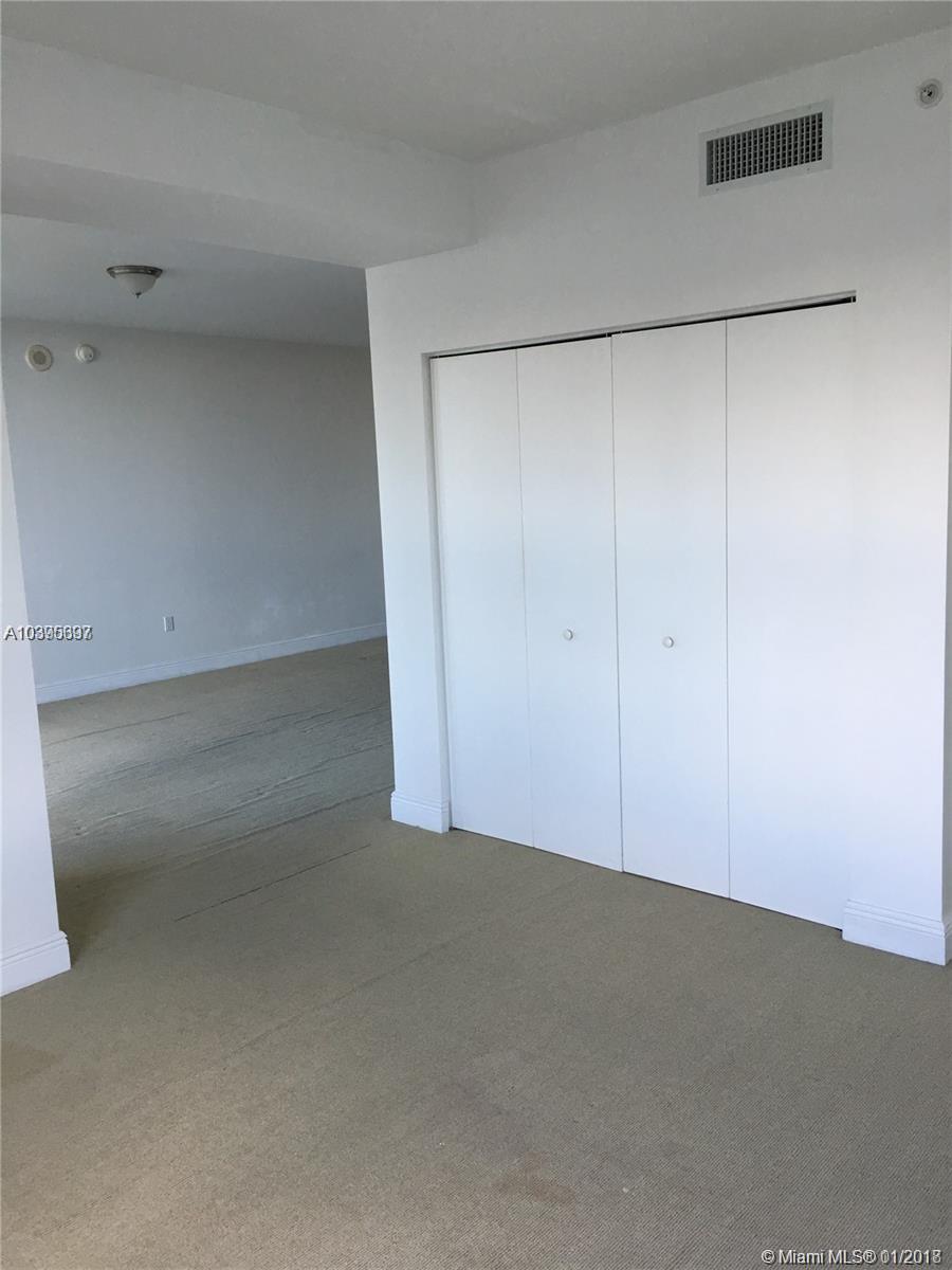 IVY CONDO - Residential