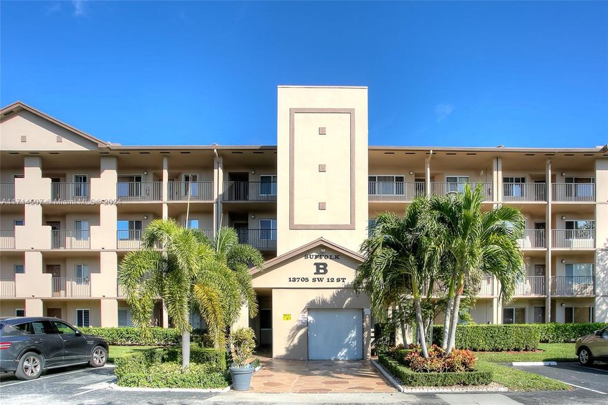 WELCOME TO THE AMAZING 55+ COMMUNITY OF CENTURY VILLAGE,SUFFOLK BUILDING B,THIS BEAUTIFUL FIRST FLOOR UNIT HAS 2 BEDS AND 2 FULL BATHS((ONE WITH WALK -IN SHOWER &
1 TUB/SHOWER COMBO)  SCREENED PATIO WITH A FABULOUS LAKEVIEW AND HURRICANE SHUTTERS.UPDATED WITH ALL NEW SS APPLIANCES,WOOD CABINETS,GRANITE COUNTERS, STACK WASHER/DRYER  INSIDE THE UNIT & TILED THROUGHOUT.
AMENITIES INCLUDE:
CLUBHOUSE,,GOLF,THEATER,GYM,COURTESY BUS,RESTAURANT,24/7 SECURITY AND NURSES ON SITE PLUS MUCH MORE!!!!!!!!!



RESTRICTIONS:
NO RENTAL ALLOWED THE FIRST 2 YEARS  THEN ONE PER 12 MONTH PERIOD WITH A 3 MONTH MINIMUN.
700+ CREDIT SCORE REQUIRED.