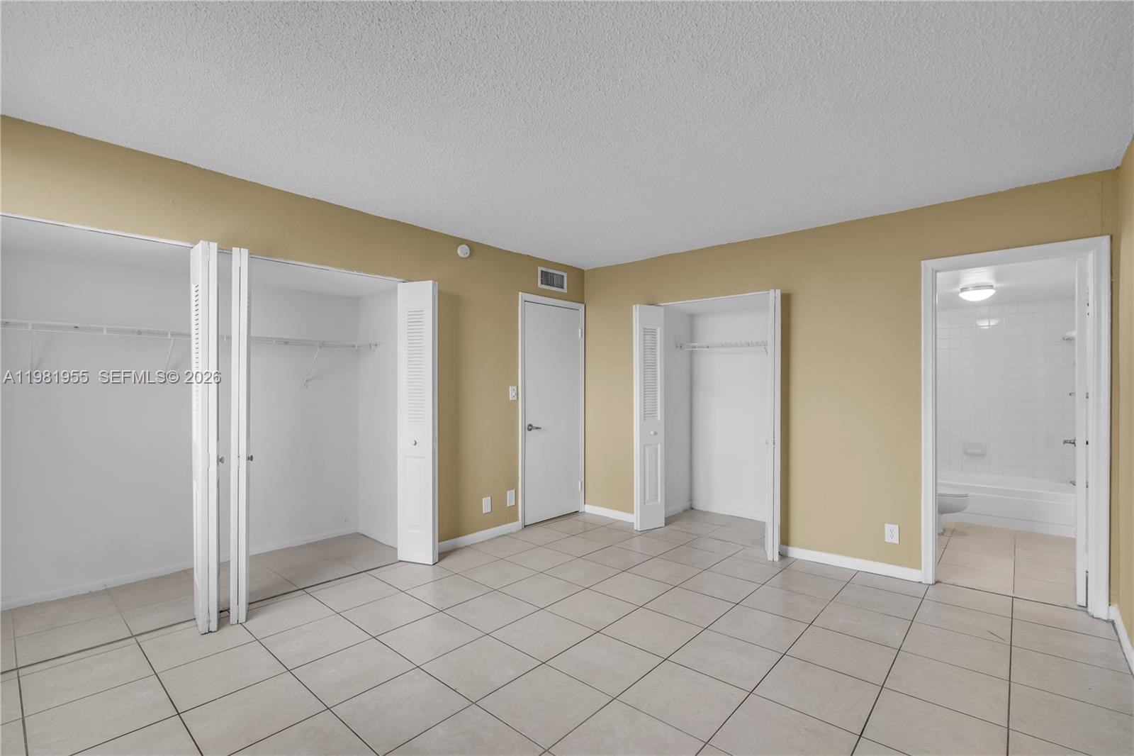 DADELAND PLACE CONDO - Residential