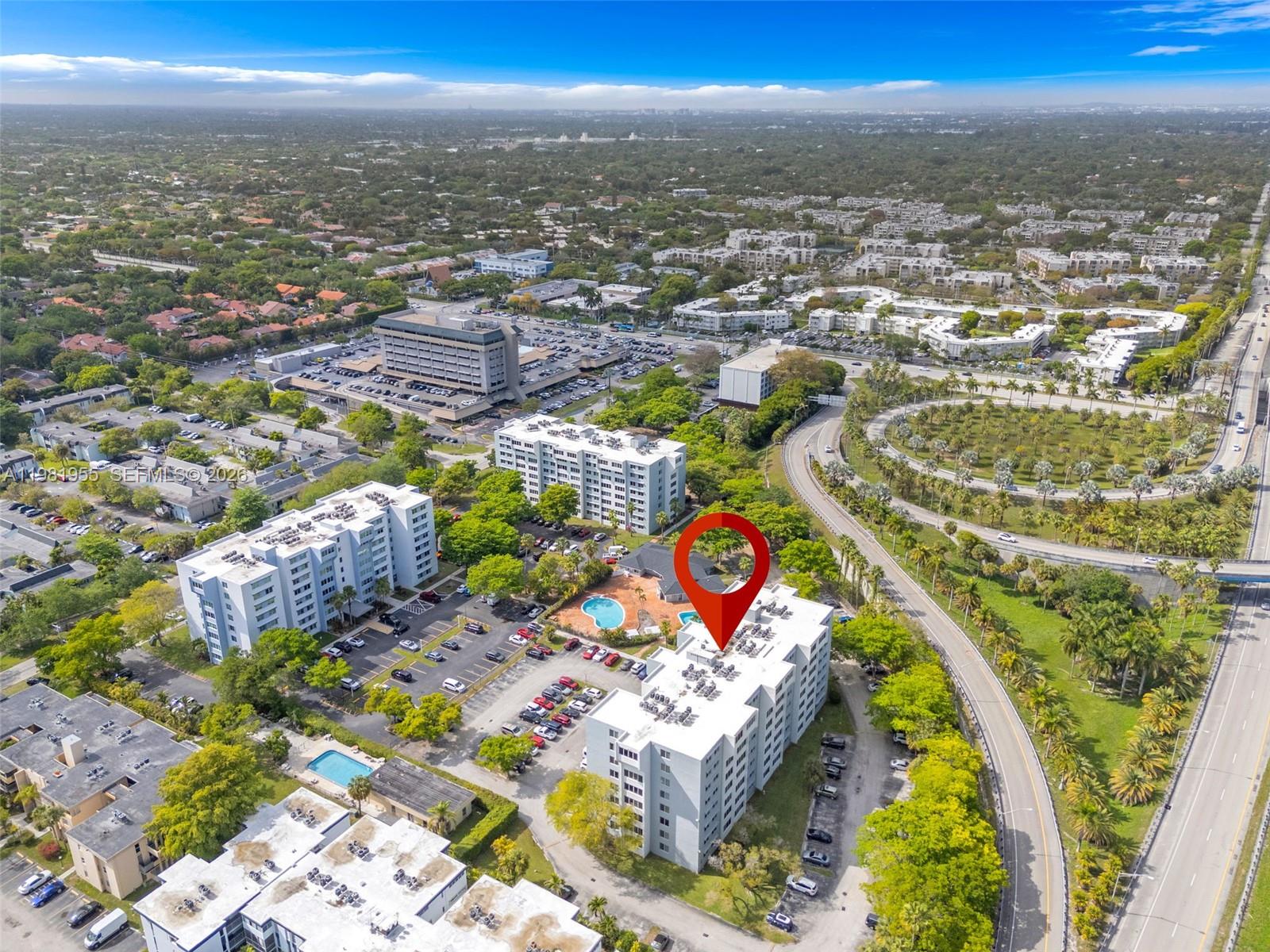 DADELAND PLACE CONDO - Residential