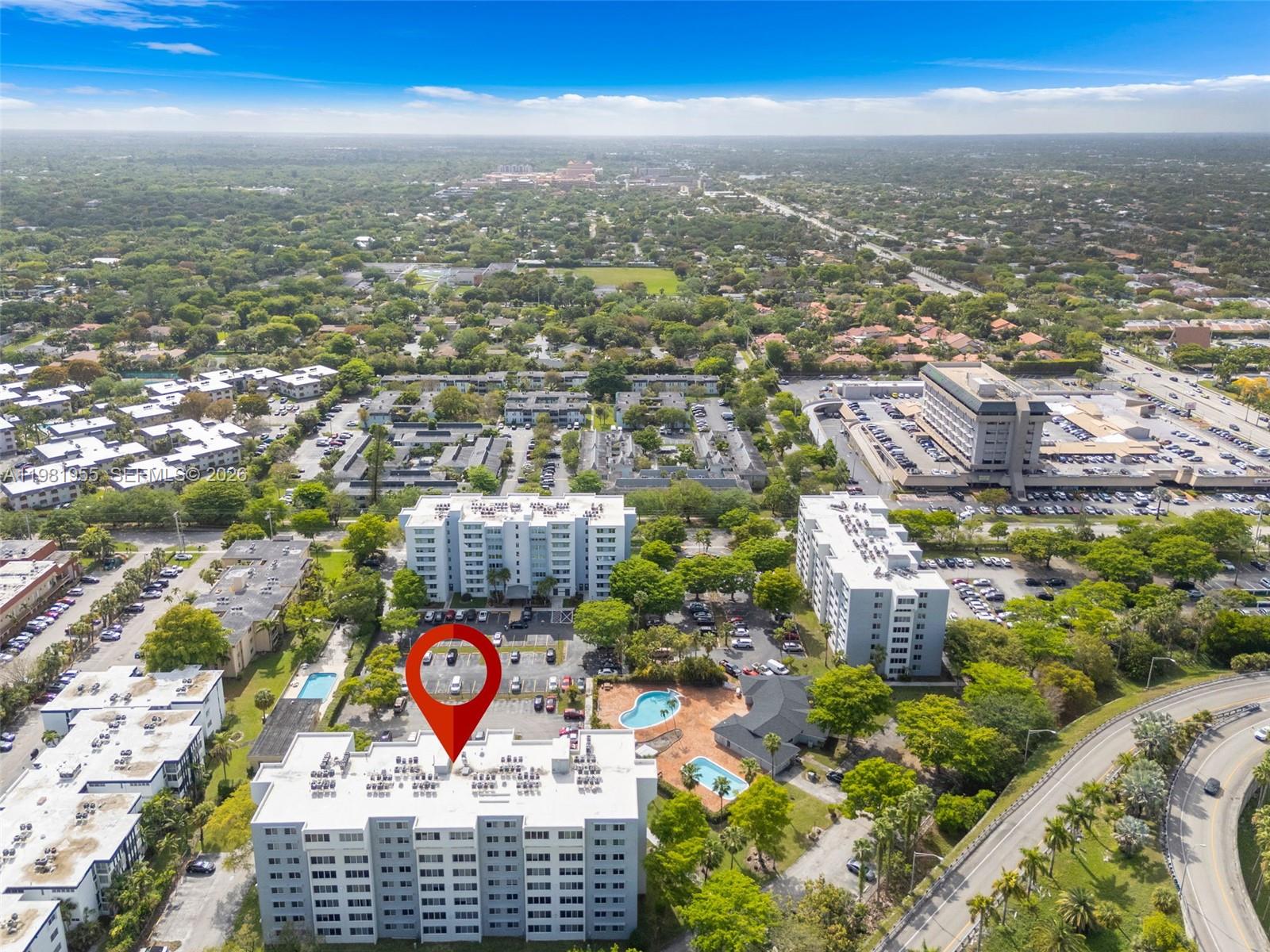 DADELAND PLACE CONDO - Residential