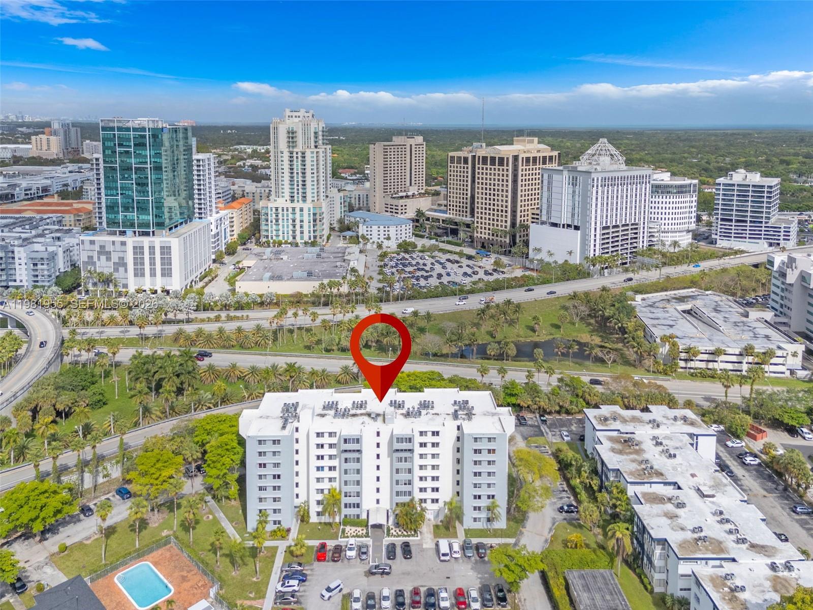 DADELAND PLACE CONDO - Residential