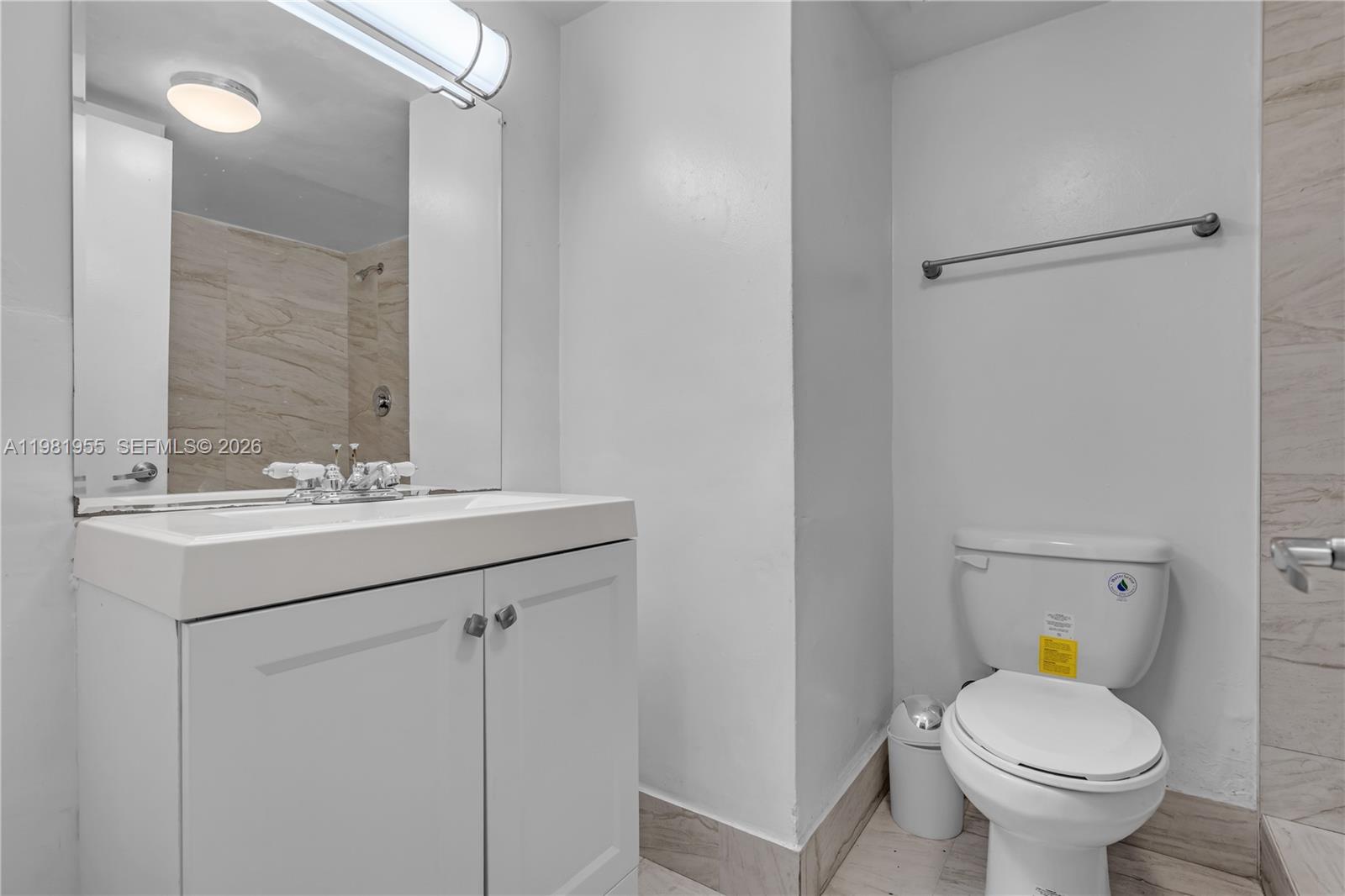 DADELAND PLACE CONDO - Residential