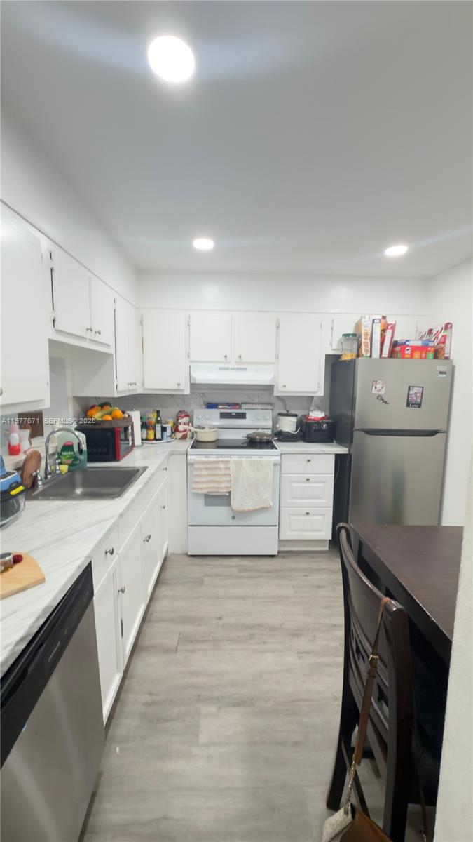 CAPRI GARDENS CONDO - Residential