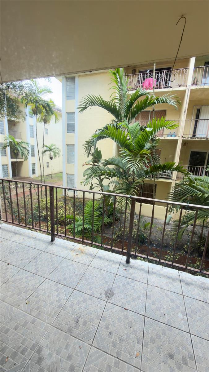 CAPRI GARDENS CONDO - Residential