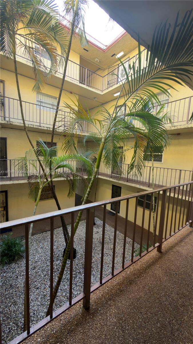 CAPRI GARDENS CONDO - Residential