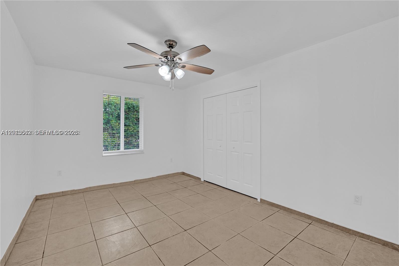 GRAPELAND - Residential Lease