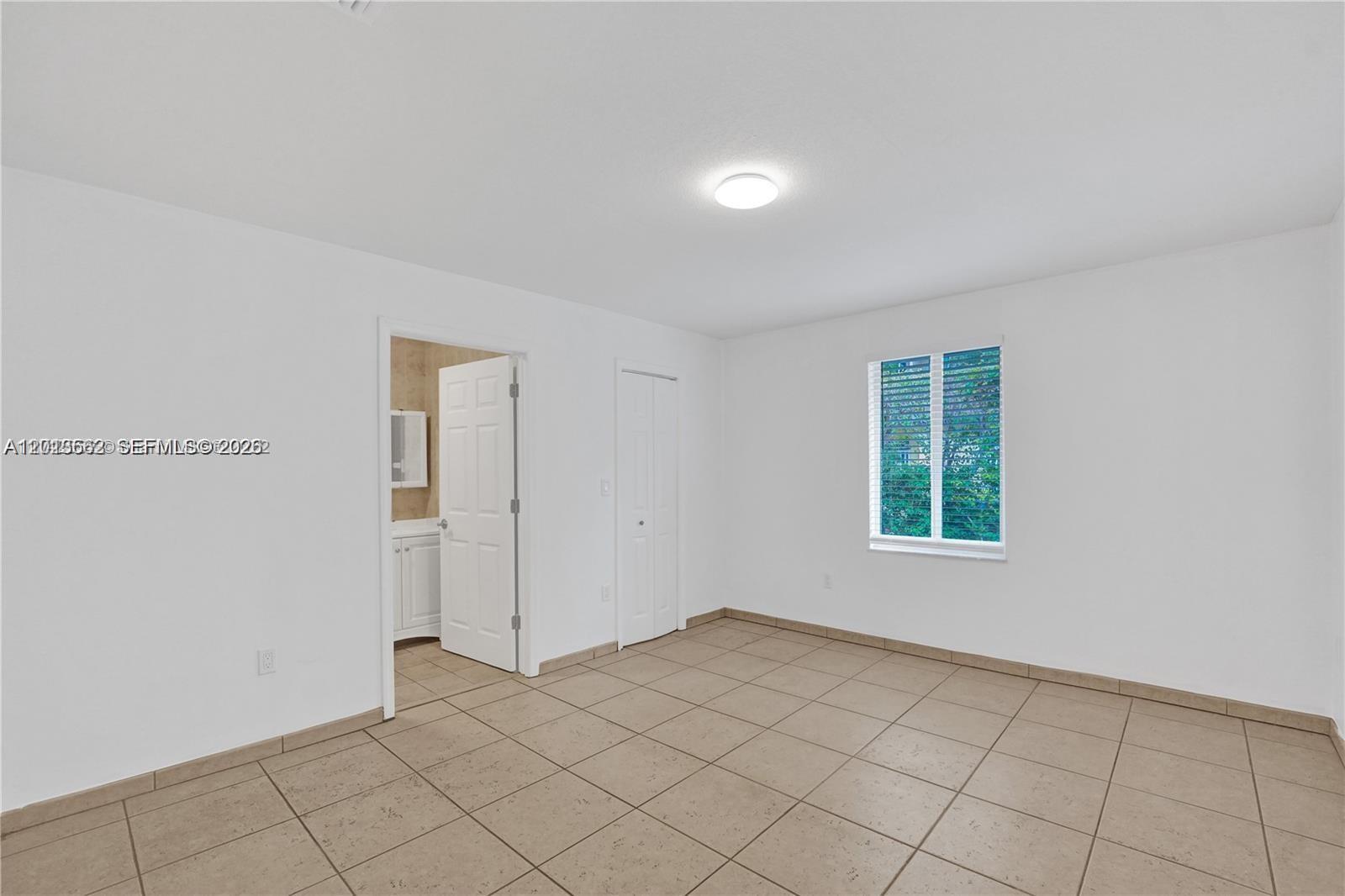 GRAPELAND - Residential Lease
