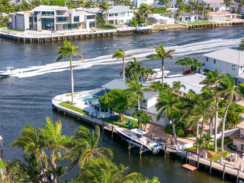 Single Family Residence in Lauderdale By The Sea FL 1981 Terra Mar Dr 7.jpg
