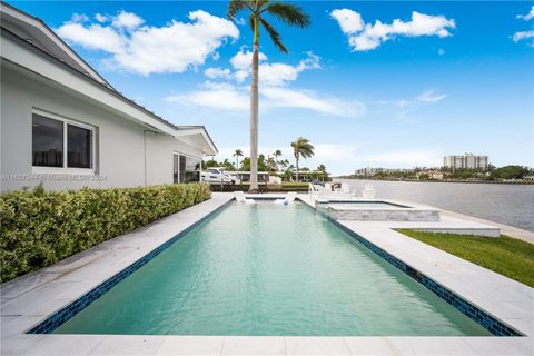 Single Family Residence in Lauderdale By The Sea FL 1981 Terra Mar Dr 58.jpg