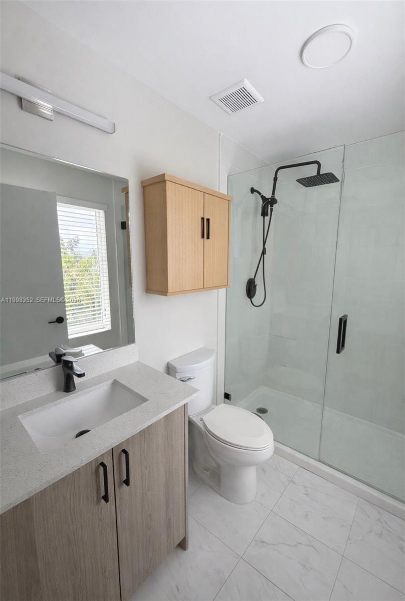 PARADISE ONE - Residential