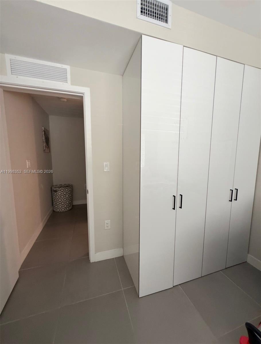 PARADISE ONE - Residential