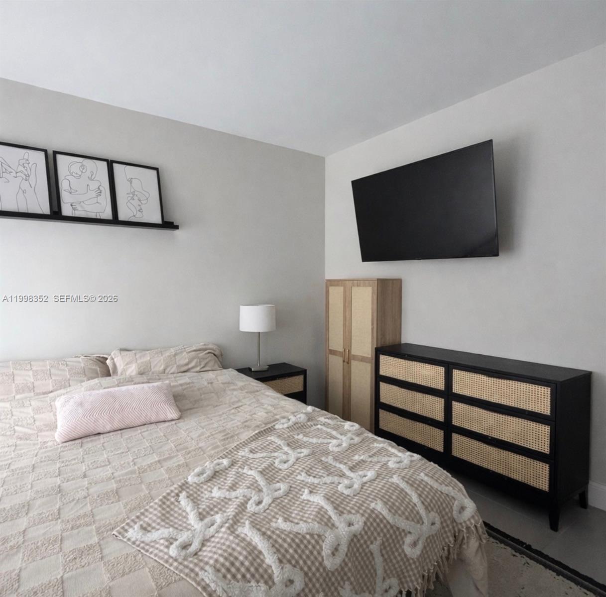 PARADISE ONE - Residential