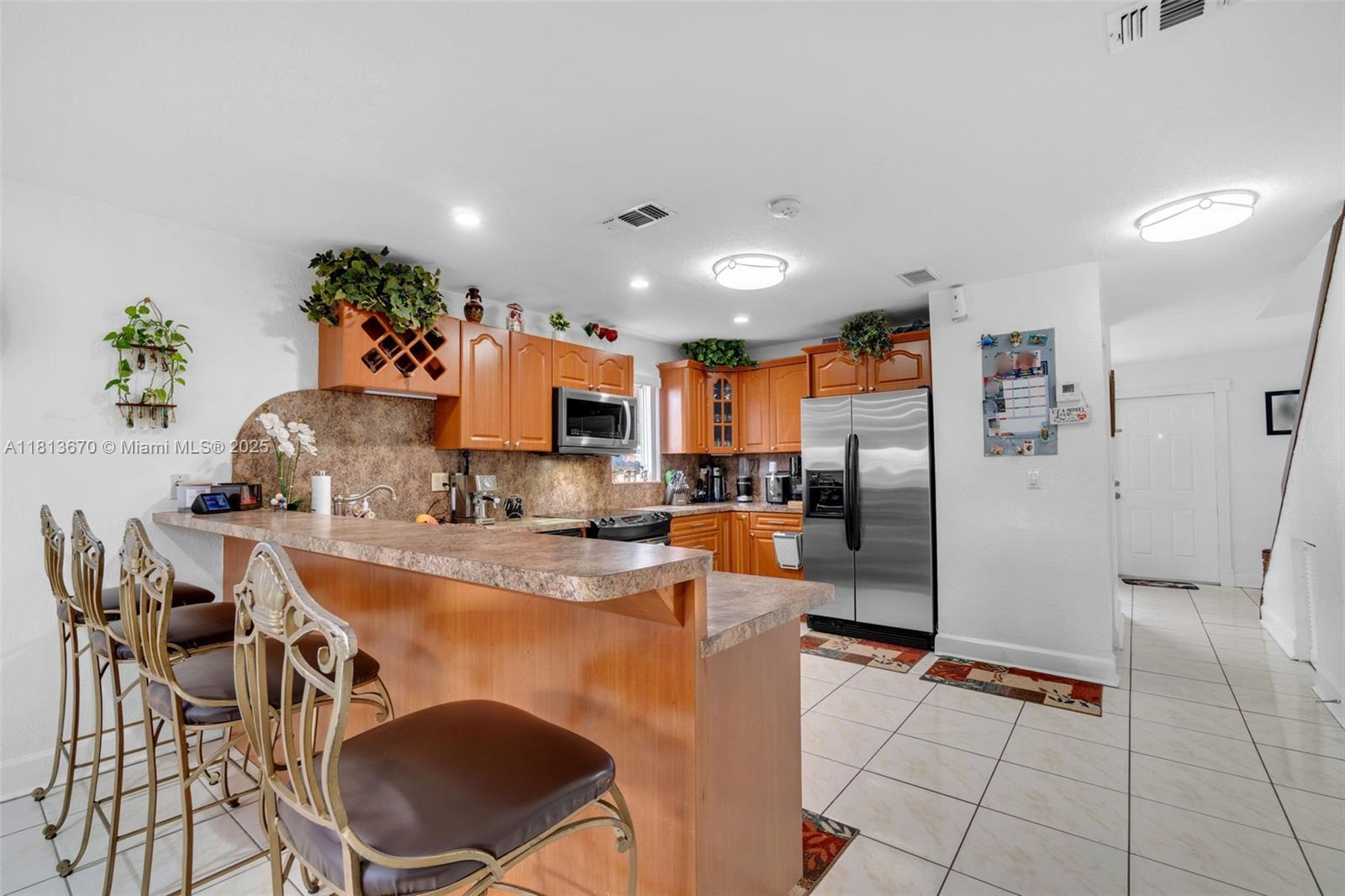 EL POLO CONDO - Residential