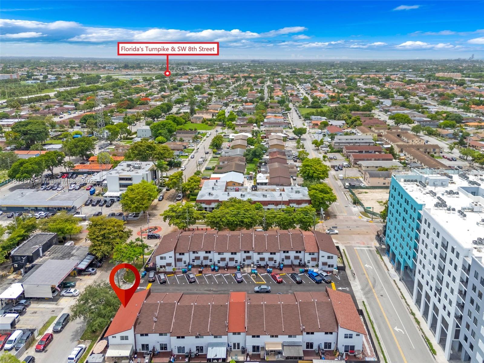 EL POLO CONDO - Residential