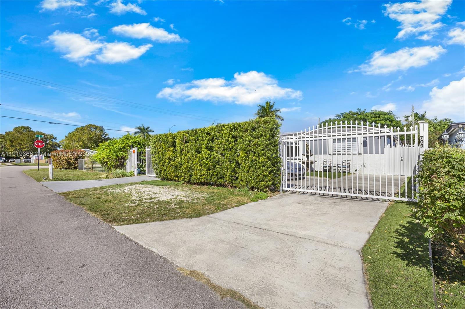 NEWPORT - Residential