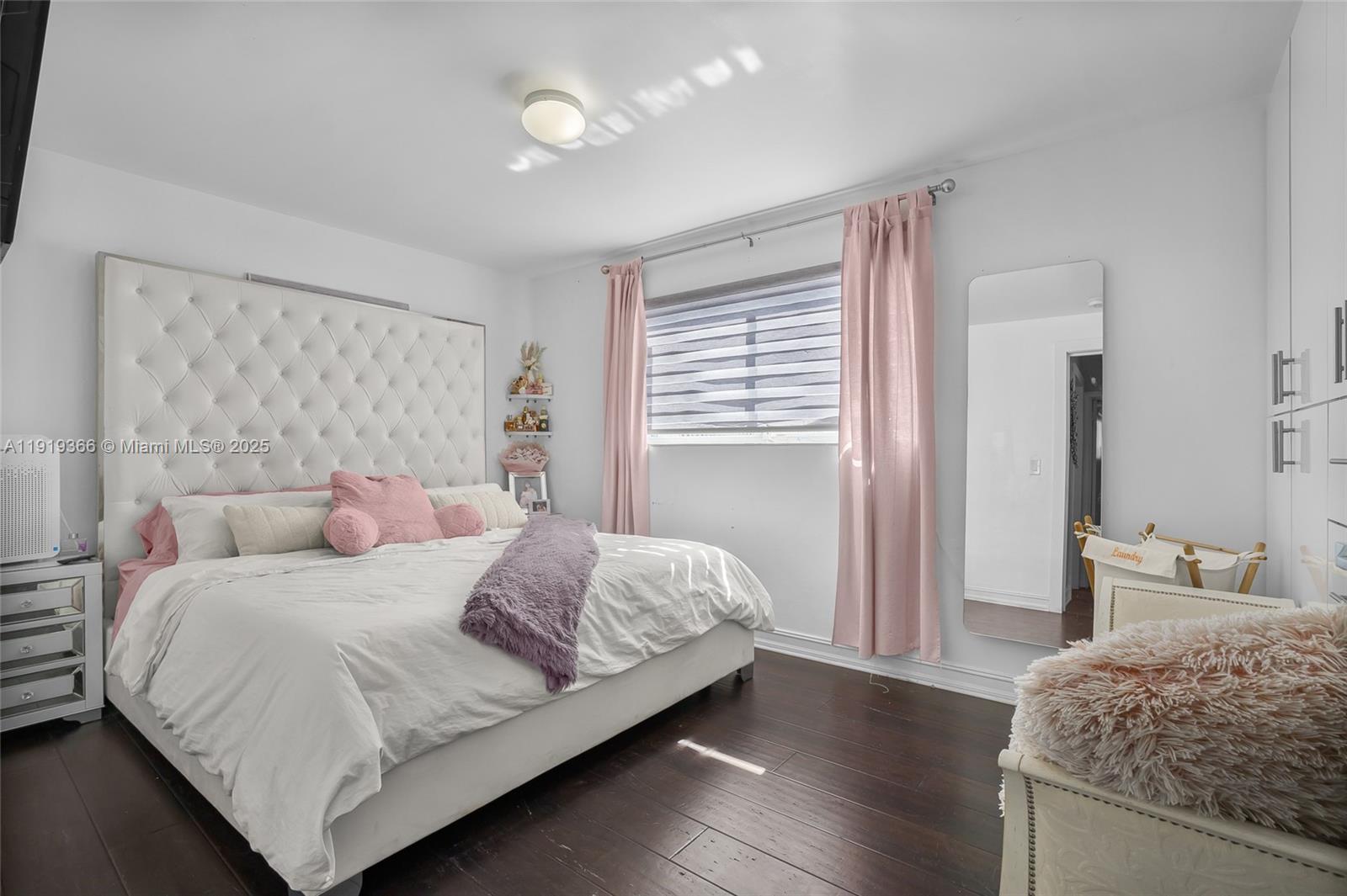 NEWPORT - Residential