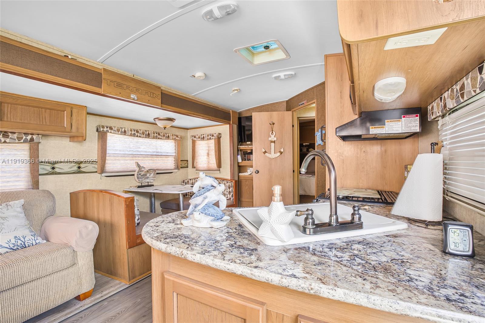 NEWPORT - Residential