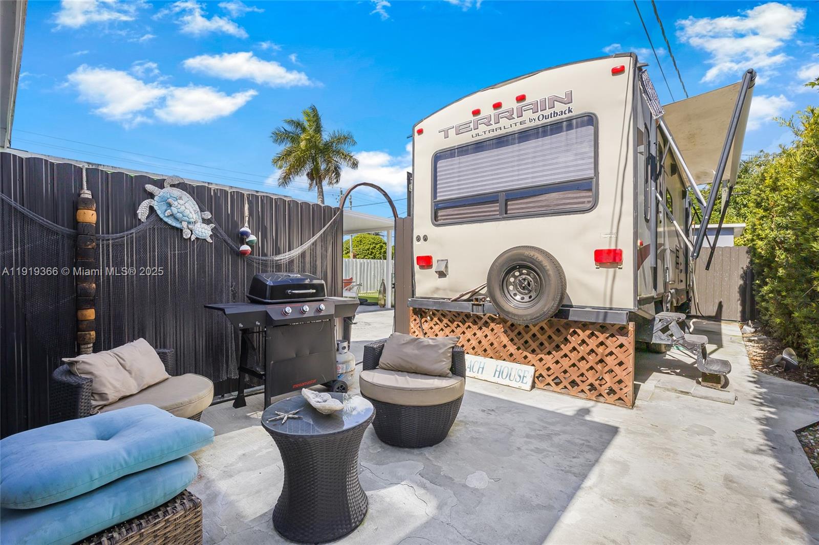 NEWPORT - Residential