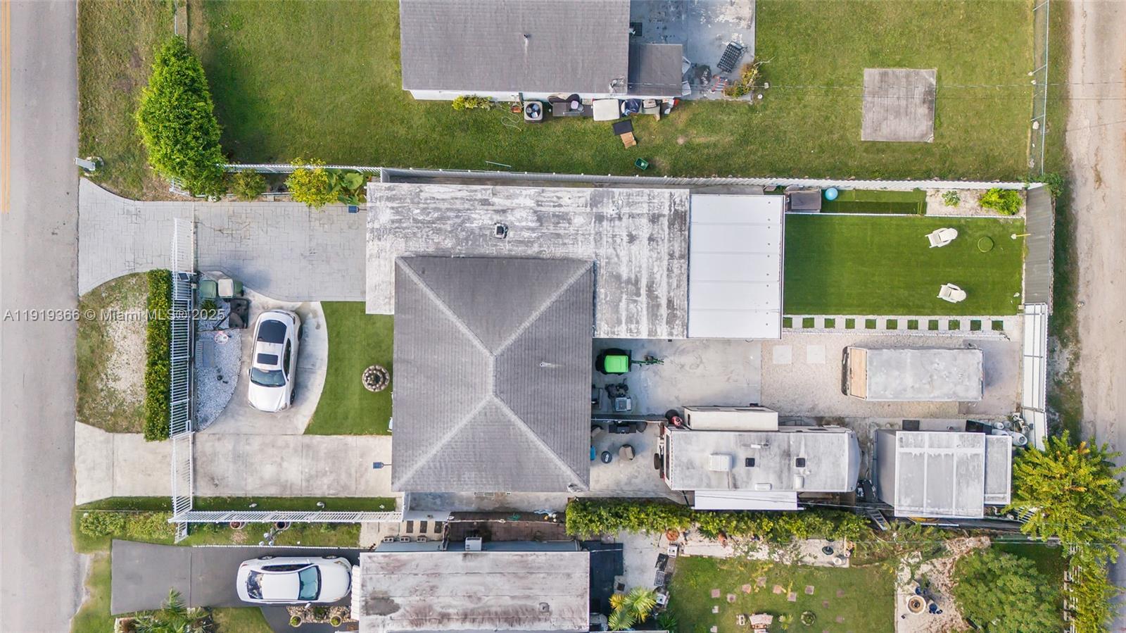 NEWPORT - Residential