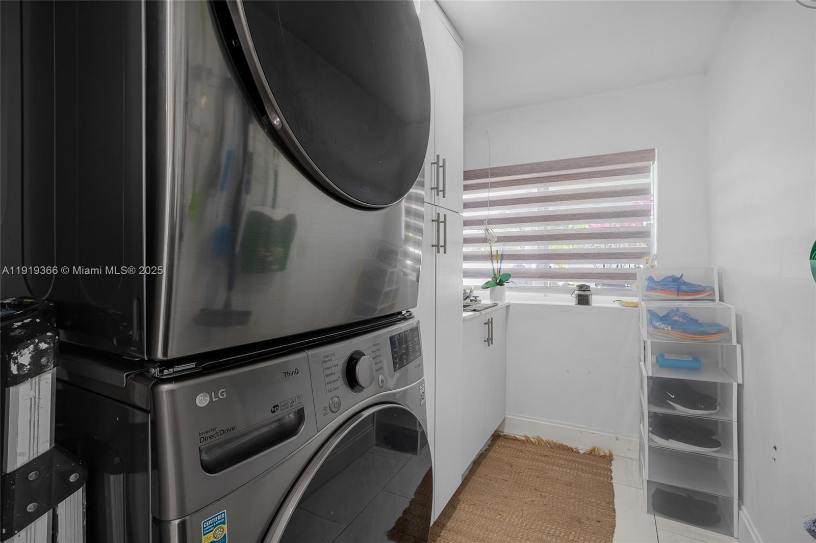 NEWPORT - Residential