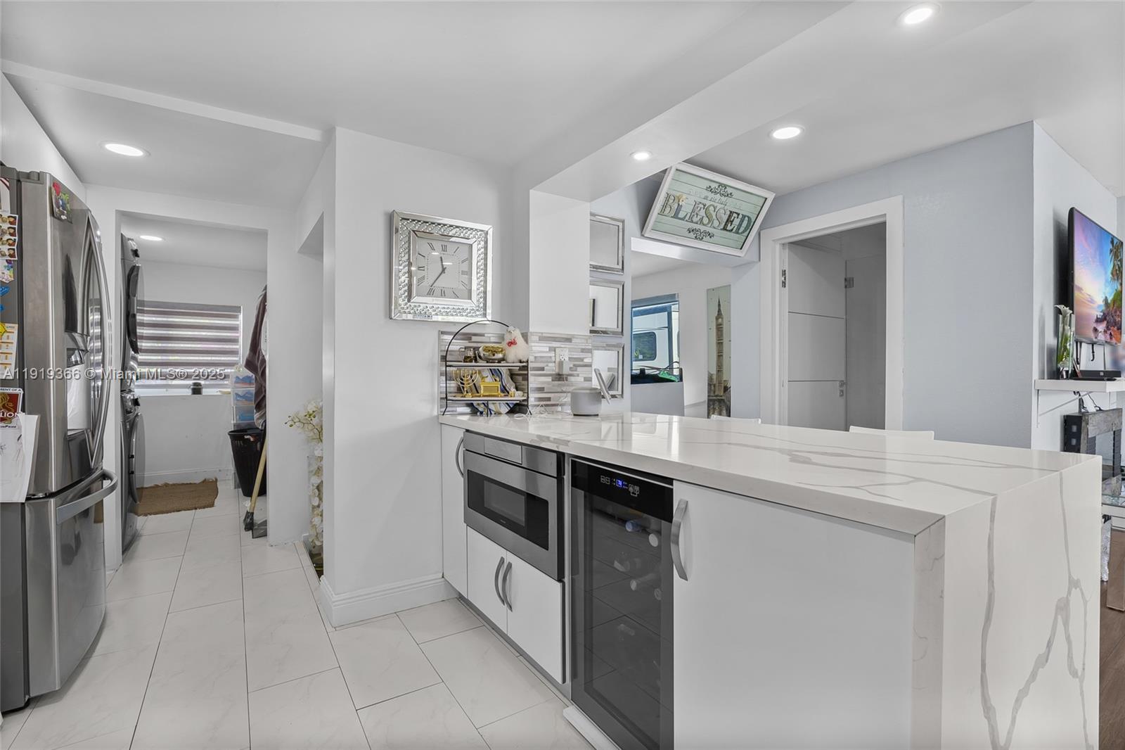 NEWPORT - Residential