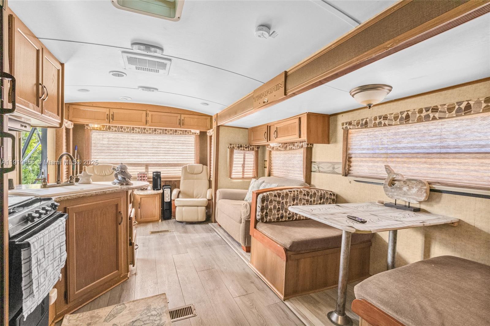 NEWPORT - Residential