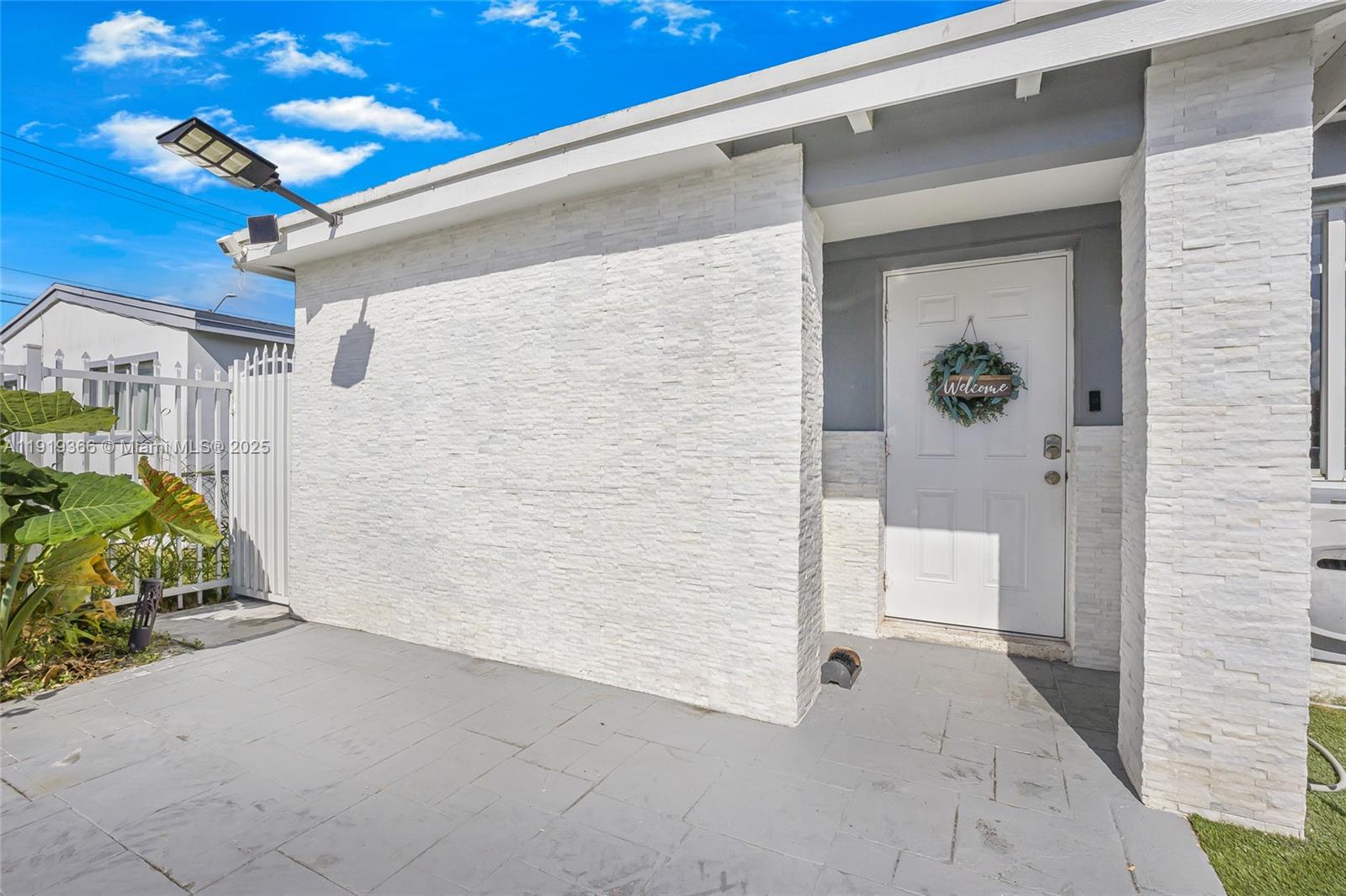 NEWPORT - Residential