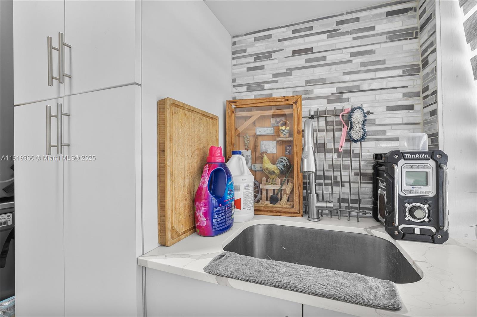 NEWPORT - Residential