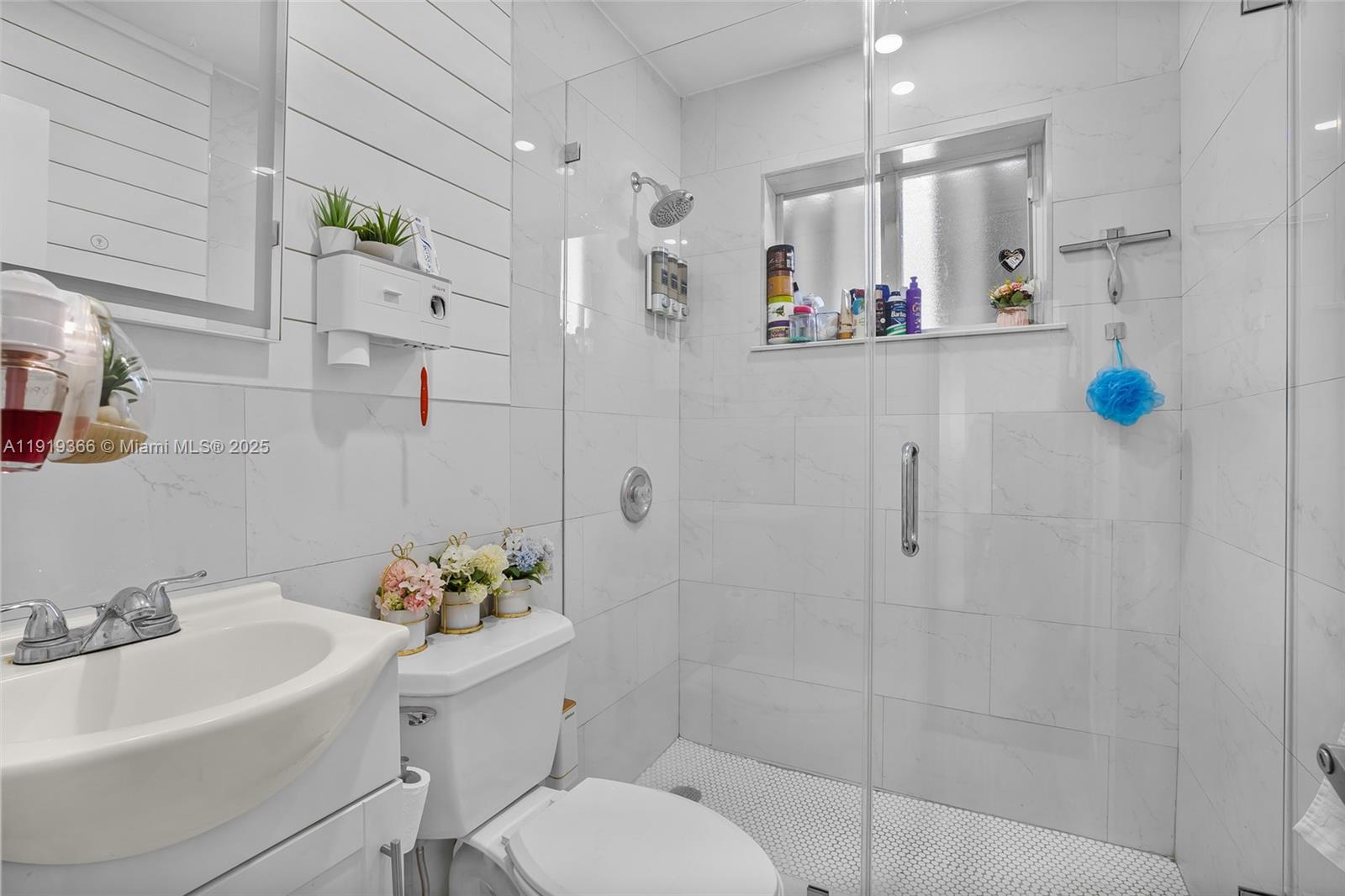 NEWPORT - Residential