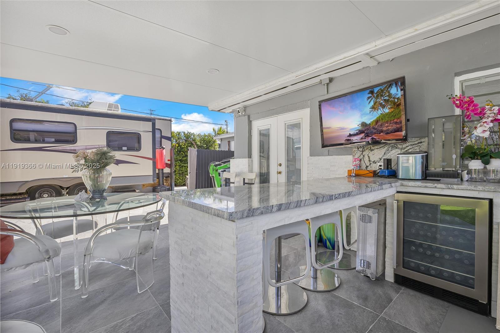 NEWPORT - Residential