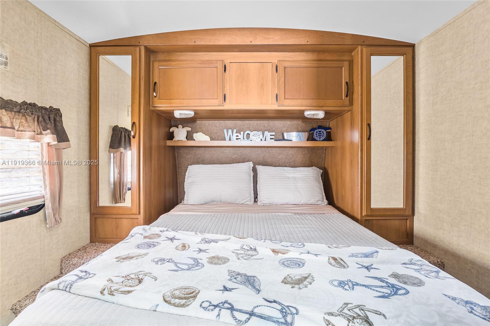 NEWPORT - Residential