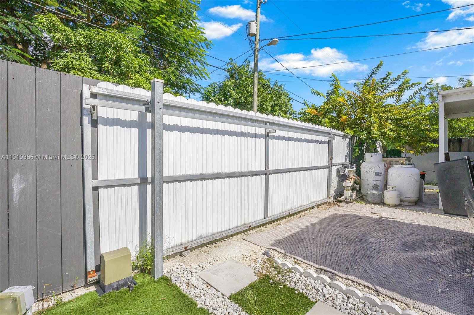 NEWPORT - Residential