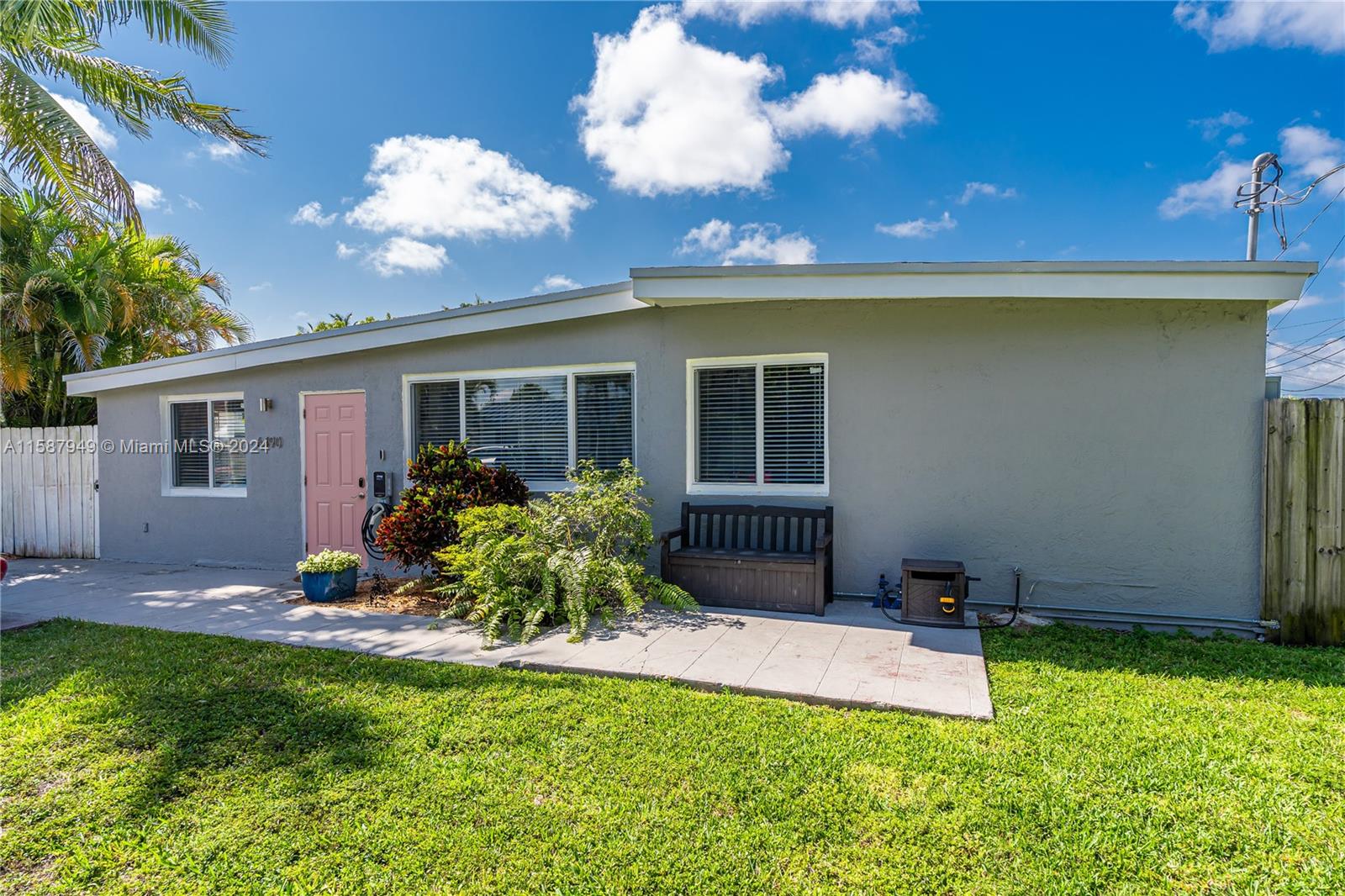 CORAL VILLAS REV - Residential