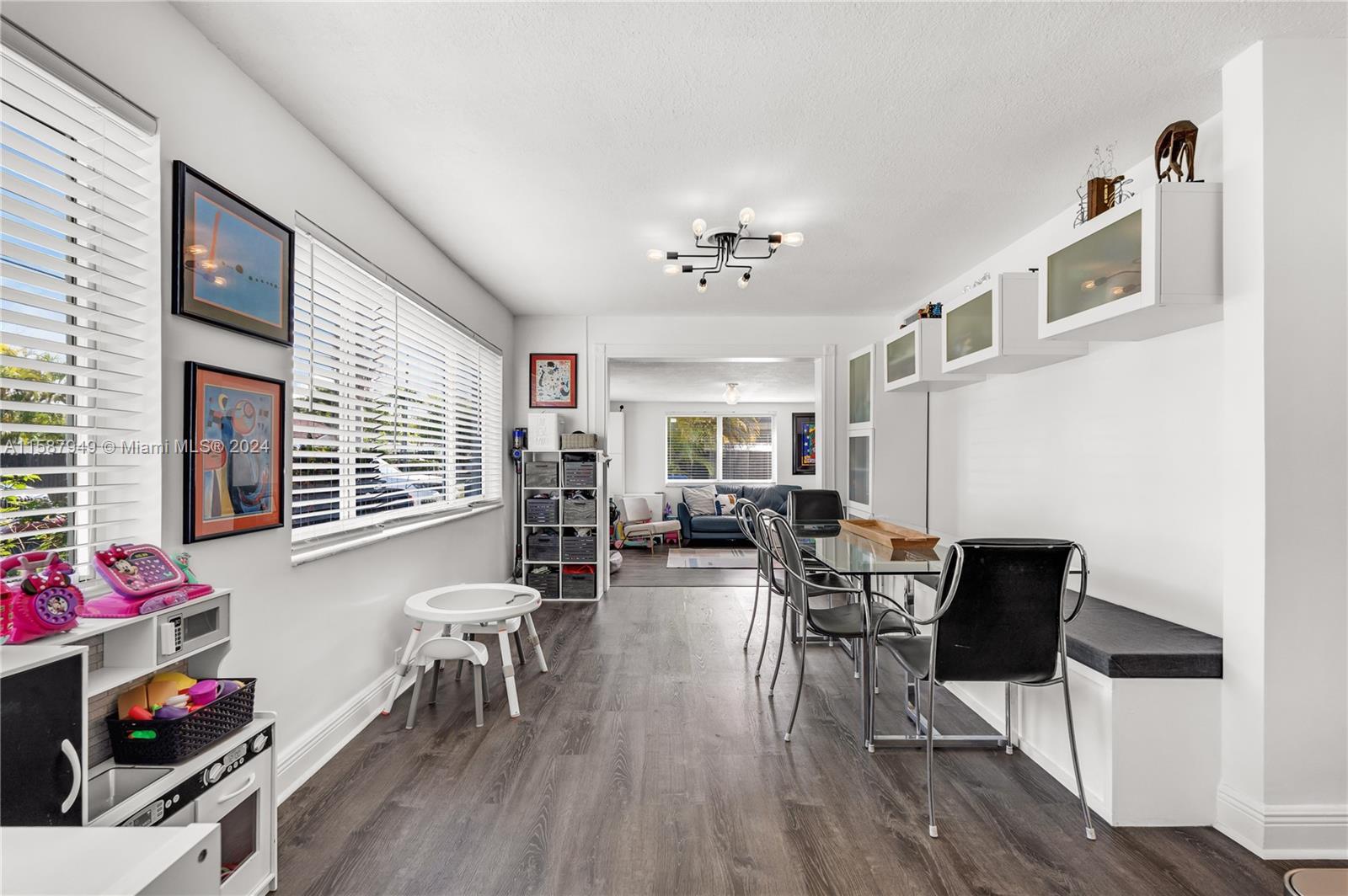 CORAL VILLAS REV - Residential