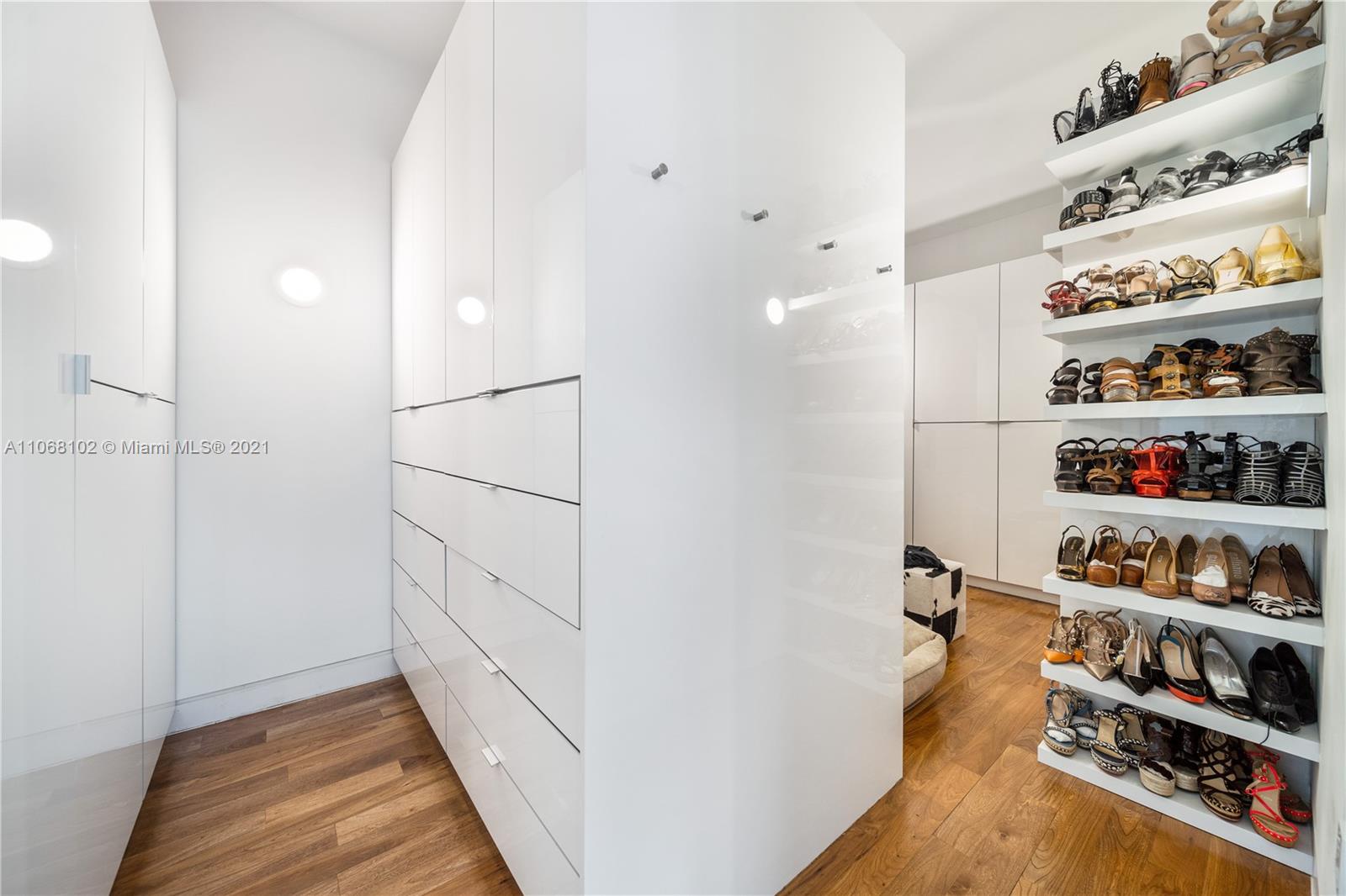 Pinecrest - Residential