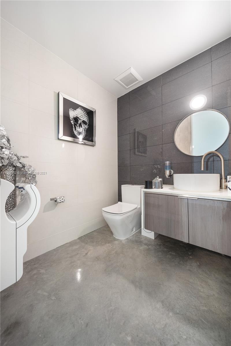 Pinecrest - Residential