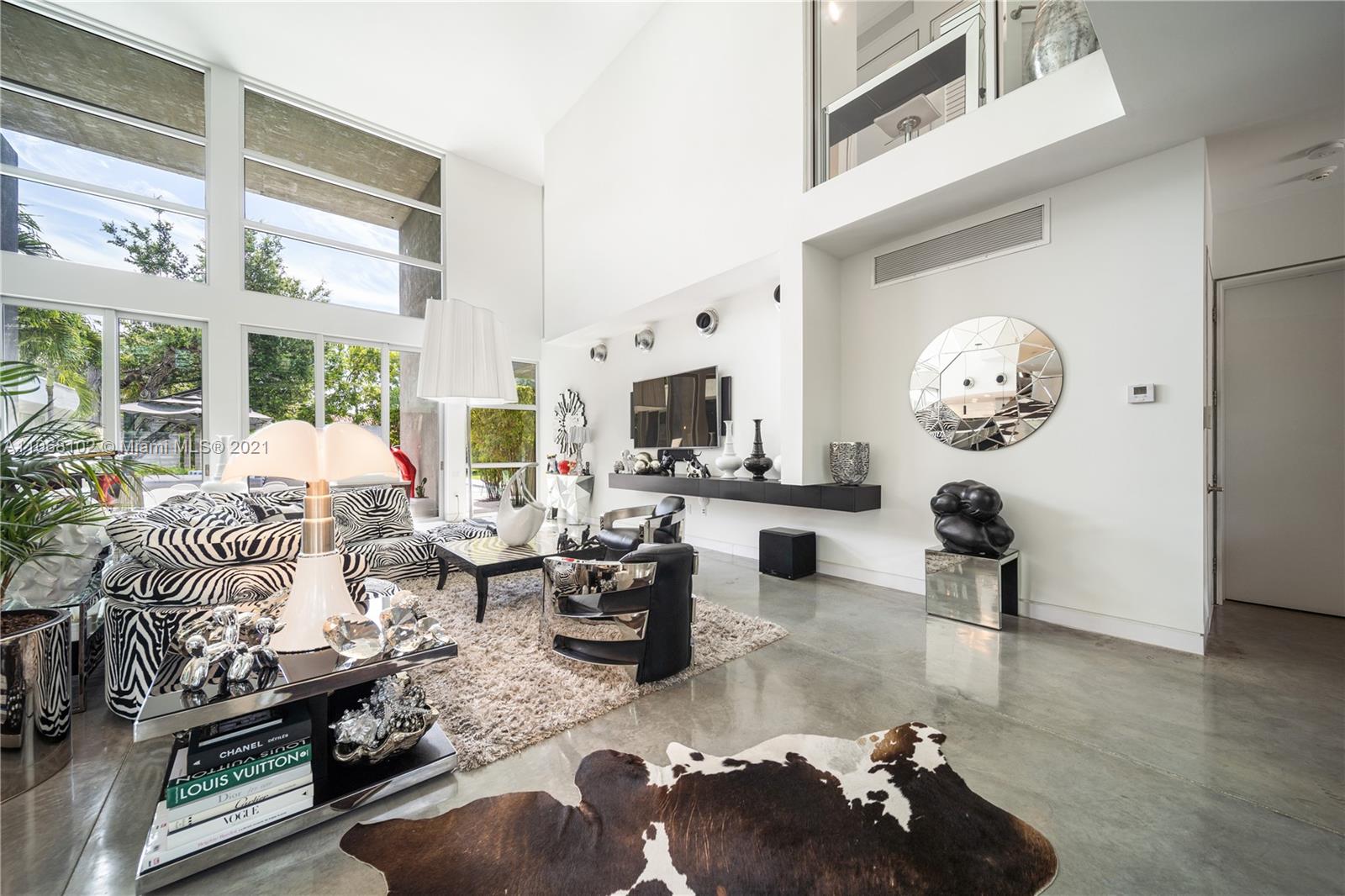 Pinecrest - Residential