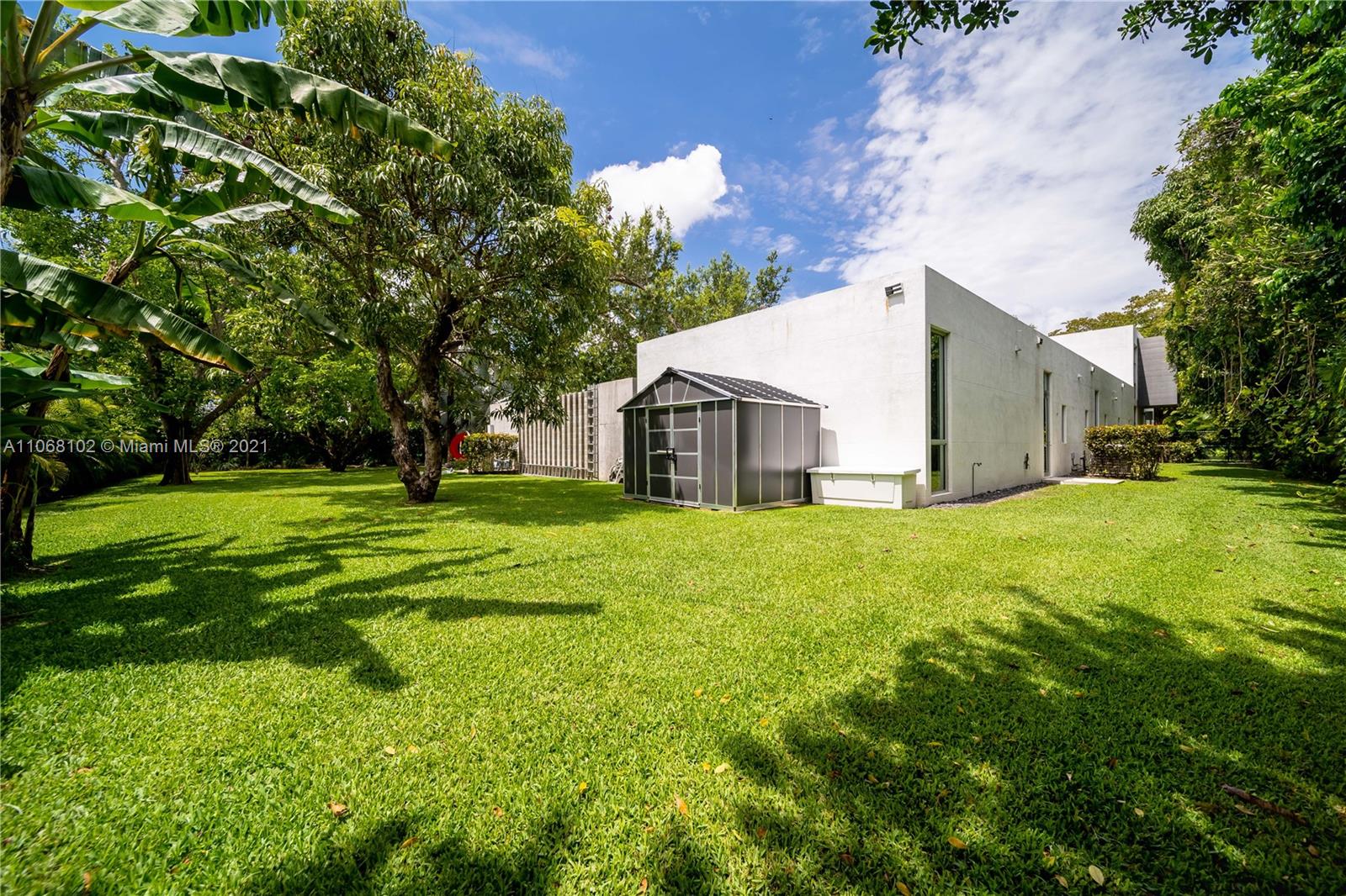 Pinecrest - Residential