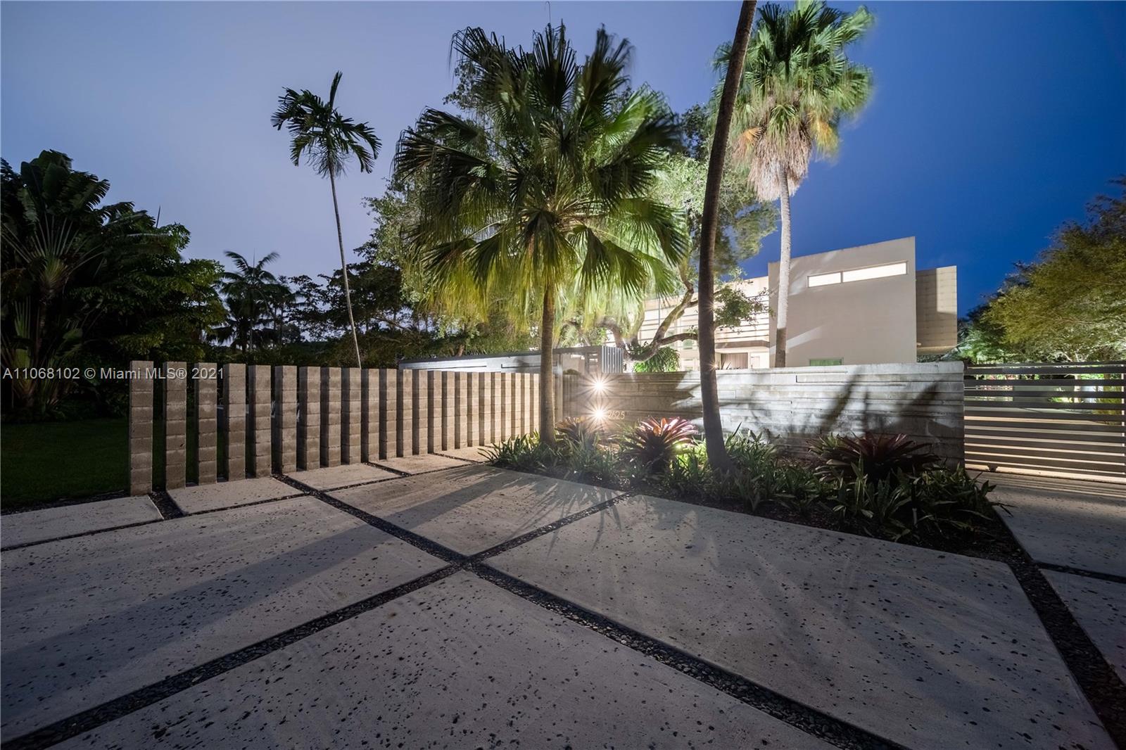 Pinecrest - Residential