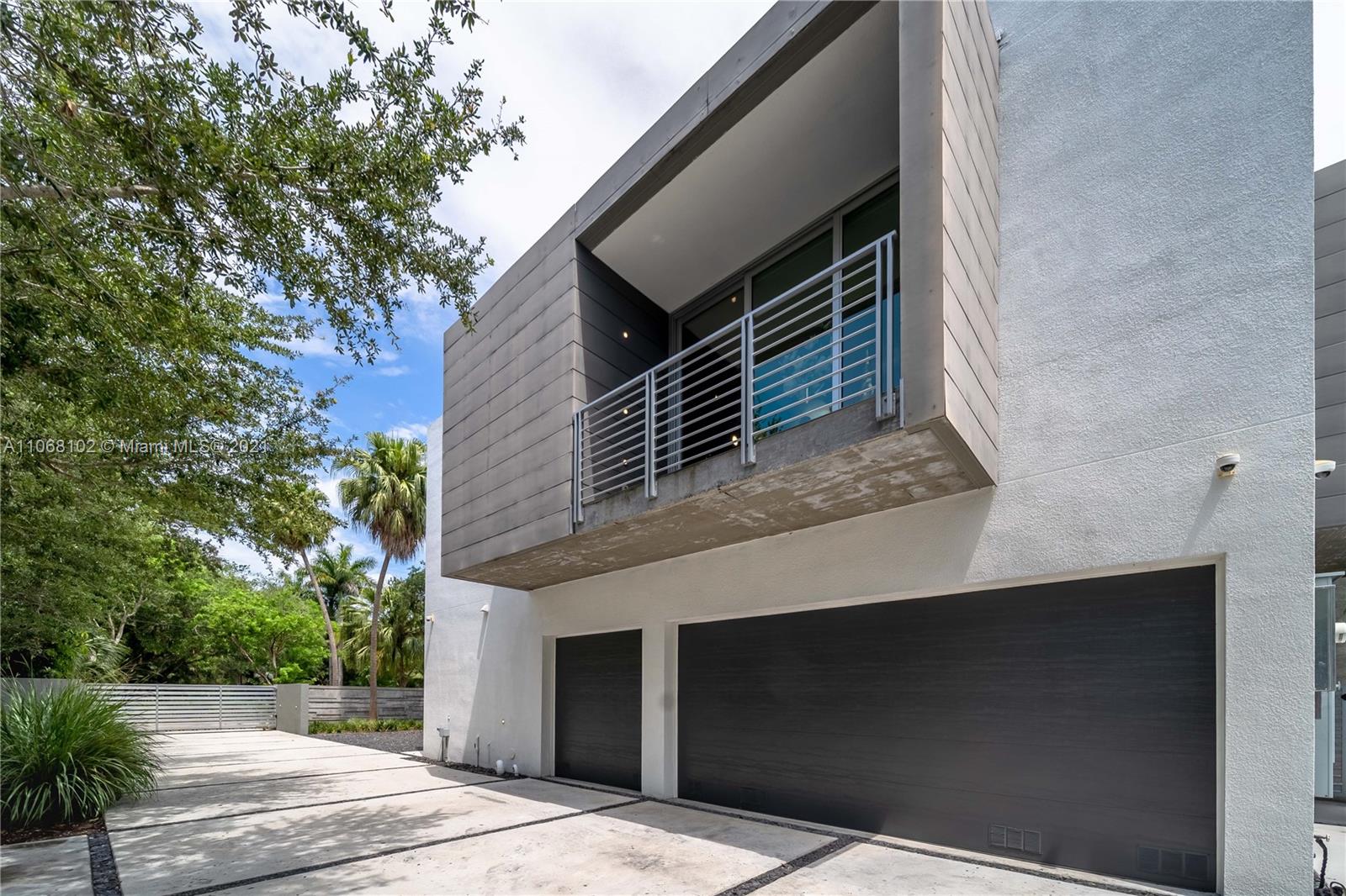 Pinecrest - Residential