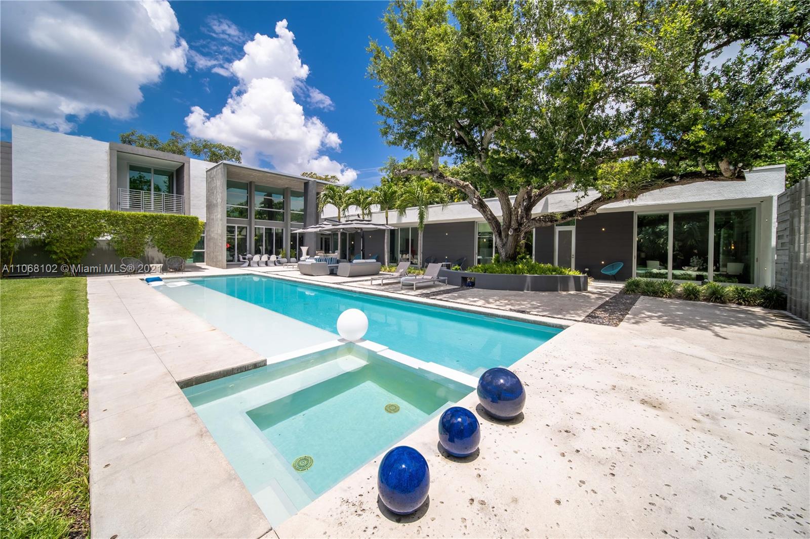 Pinecrest - Residential